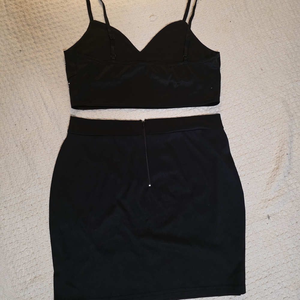 Chic Black And Silver Patterned Two-Piece Set - image 4